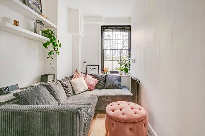 2 Bedroom Flat To Rent In Enfield Cloisters, Fanshaw Street, N1