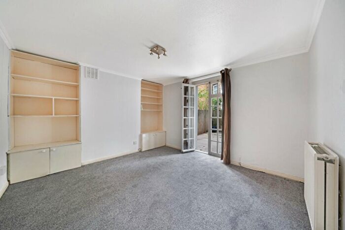 1 Bedroom Flat To Rent In Shepperton Road, Essex Road, N1