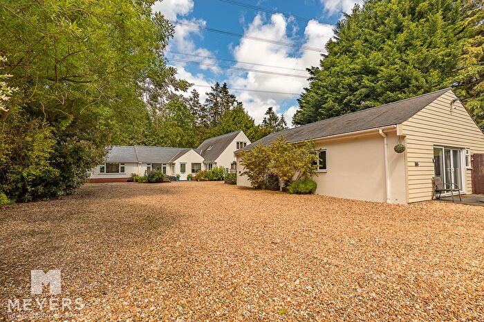 4 Bedroom Detached House For Sale In Three Cross Road, Ferndown, BH21