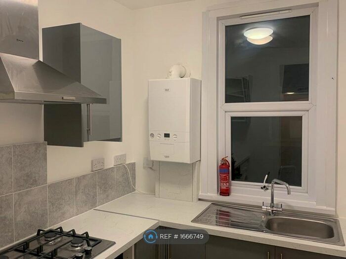 2 Bedroom Flat To Rent In Dongola Road, Tottenham, N17