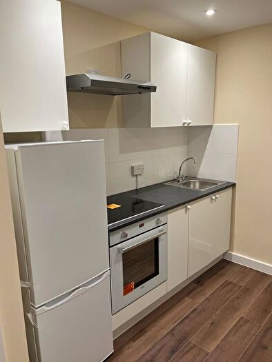 1 Bedroom Studio To Rent In Halsway, Hayes, UB3