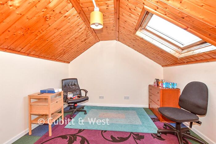 3 Bedroom Terraced House For Sale In Rugby Road, Southsea, Hampshire, PO5