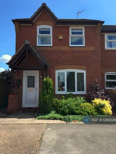 3 Bedroom Semi-Detached House To Rent In Romney Drive, Stafford, ST16