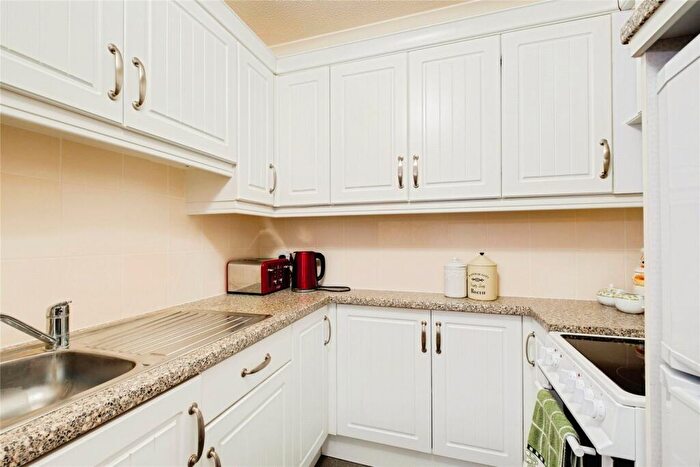 1 Bedroom Apartment For Sale In Homecorfe House, Broadstone, BH18