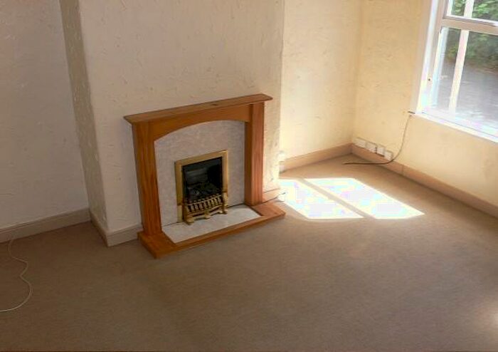 1 Bedroom Terraced House To Rent In Dobson View, Beeston, Leeds, West Yorkshire, LS11