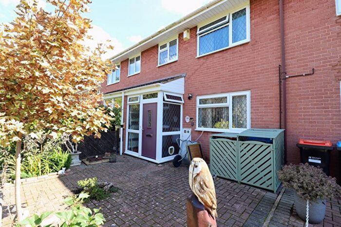 3 Bedroom Terraced House For Sale In Larch Grove, Bletchley, Milton Keynes, MK2