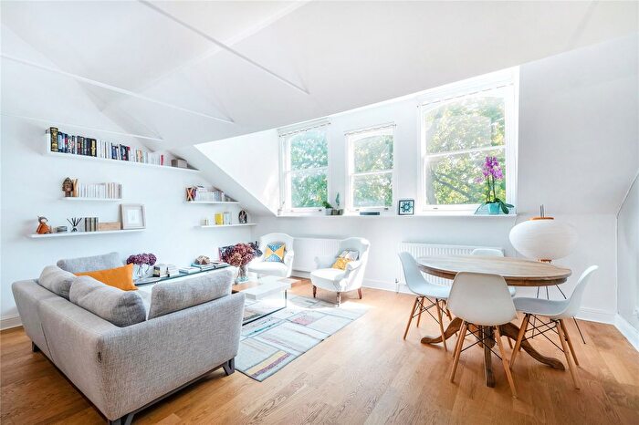 2 Bedroom Flat To Rent In Wetherby Gardens, South Kensington, London, SW5