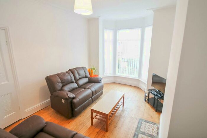 3 Bedroom Terraced House To Rent In Thornville Road, Hyde Park, Leeds, LS6