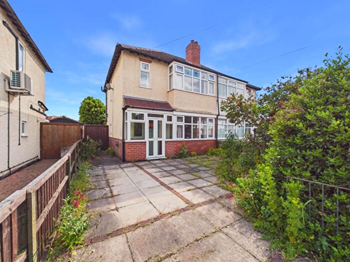 3 Bedroom Semi Detached House For Sale In Courtland Drive, Alvaston, DE24