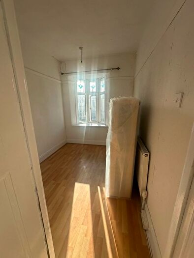 4 Bedroom Terraced House To Rent In Dawlish Drive, IG3