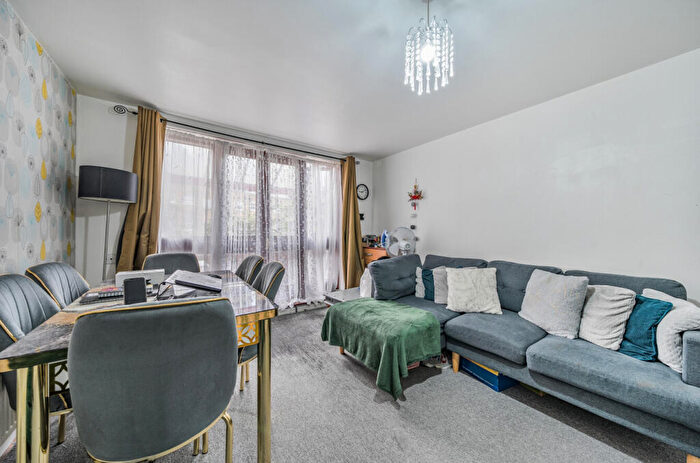 1 Bedroom Flat For Sale In New Goulston Street, London, E1