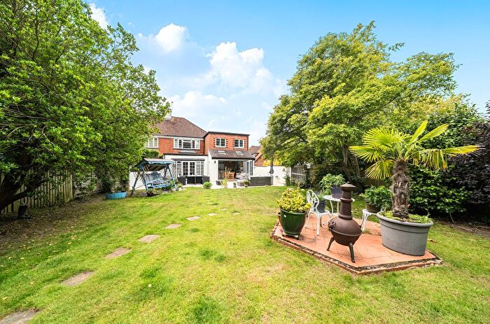 4 Bedroom Semi-Detached House For Sale In The Grove, Sidcup, DA14