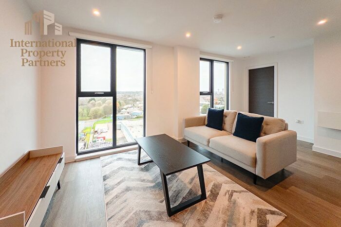 2 Bedroom Flat To Rent In High Definition, Media City Uk, Salford, M50