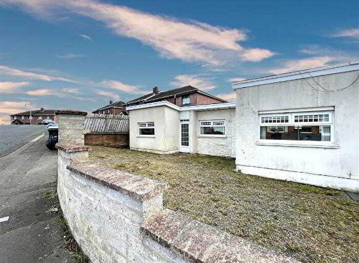 4 Bedroom Semi-detached Bungalows For Sale In Brooke Drive, Belfast, BT11