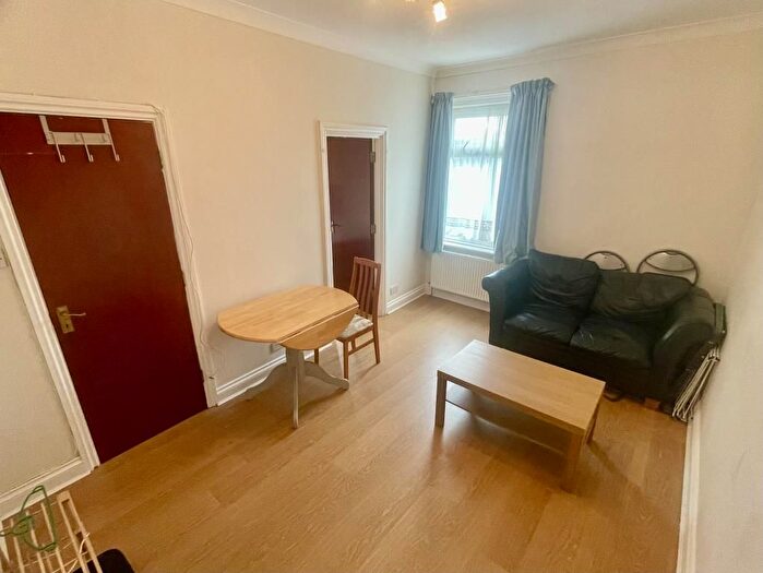 1 Bedroom Flat To Rent In Welbeck Avenue, Southampton, SO17