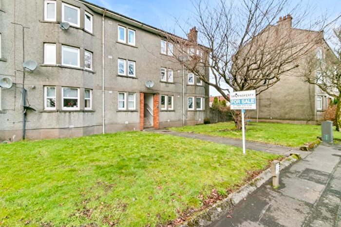2 Bedroom Flat For Sale In Eastfield Crescent, Dumbarton, West Dunbartonshire, G82
