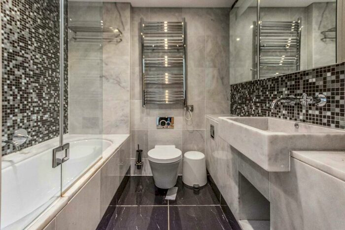 2 Bedroom Flat To Rent In Ability Place, Canary Wharf, London, E14