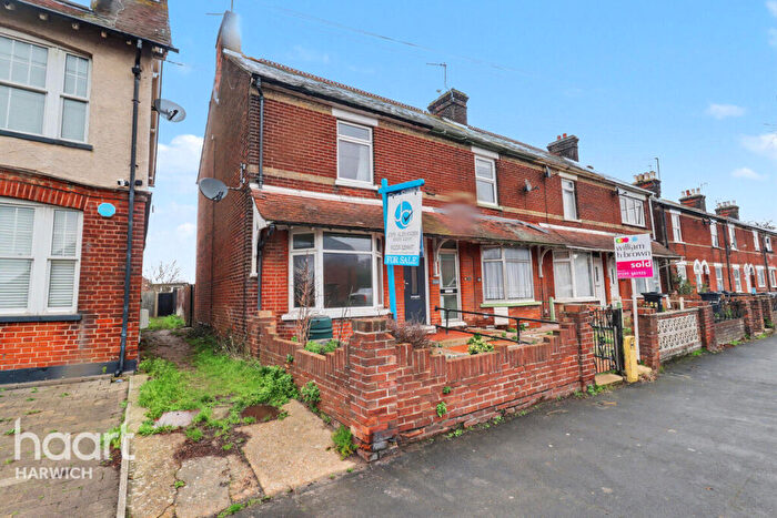 3 Bedroom End Of Terrace House For Sale In Main Road, Harwich, CO12