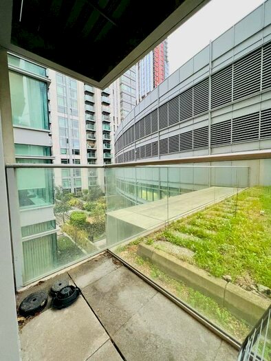 Studio To Rent In Pan Peninsula Square, South Quay, Canary Wharf, London, E14