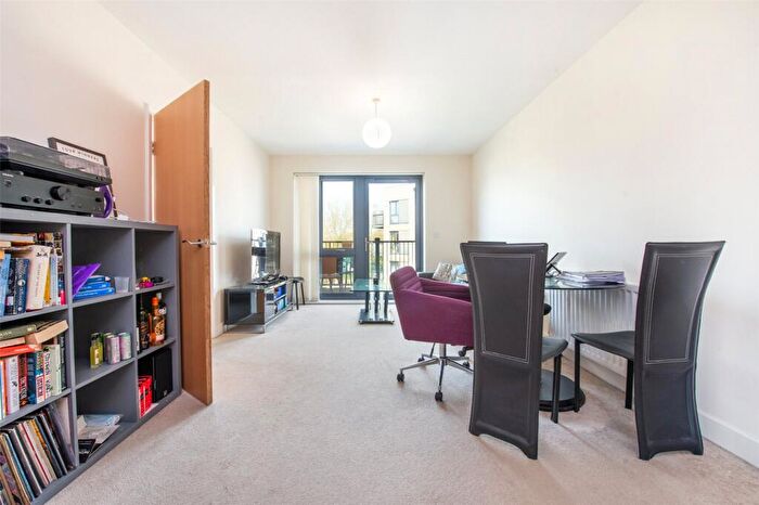 2 Bedroom Apartment To Rent In Fisher Close, London, SE16