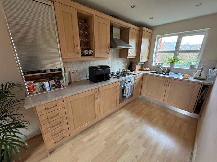 1 Bedroom Flat For Sale In Kingsbarn Close, Fulwood, PR2