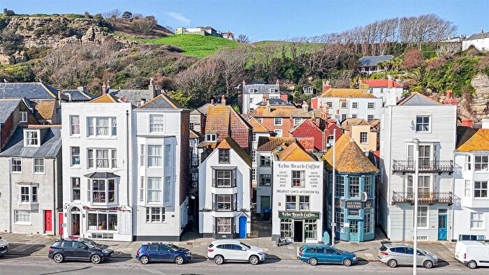 4 Bedroom Detached House For Sale In East Parade, Hastings, TN34