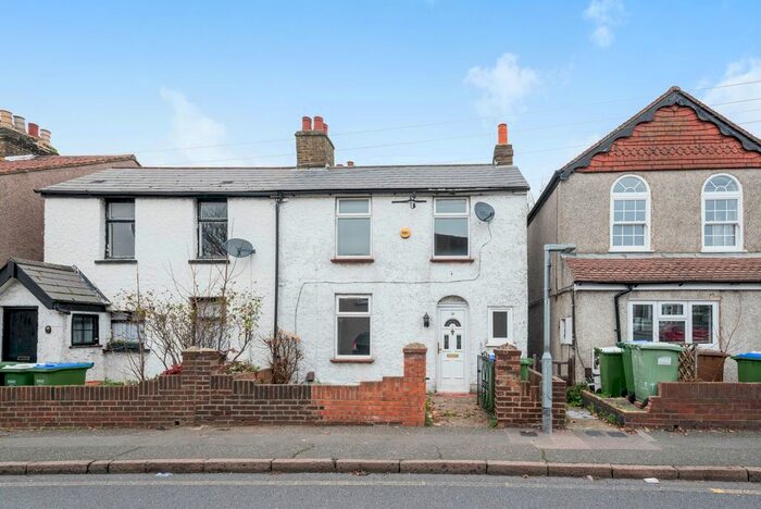 3 Bedroom Terraced House To Rent In North Street, Bexleyheath DA7