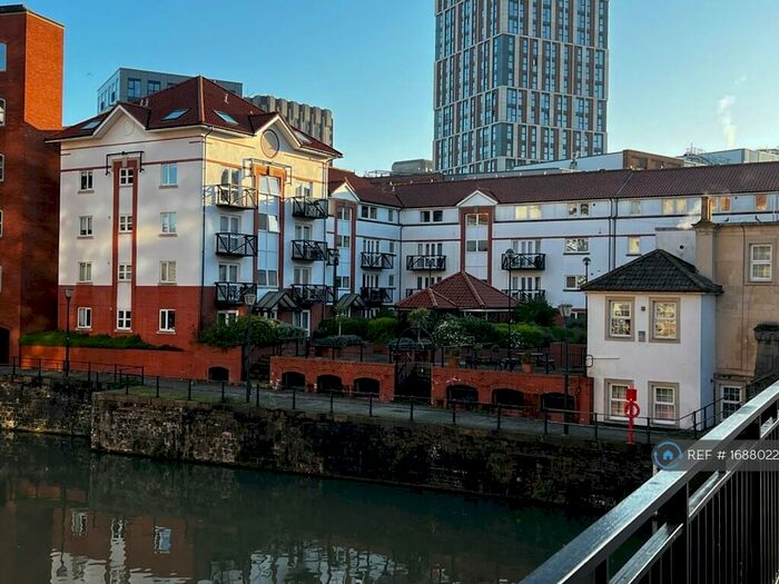 2 Bedroom Flat To Rent In Ferrymans Court, St. Philips, Bristol, BS2