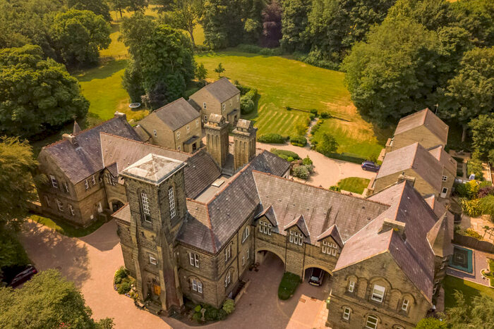 2 Bedroom Apartment For Sale In The Woodlands, Meltham, Holmfirth, HD9