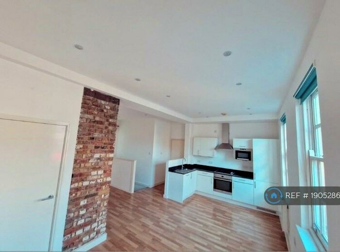 3 Bedroom Maisonette To Rent In Archway Court, London, SE18