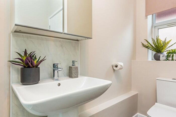 5 Bedroom House To Rent In Monson Street, Lincoln, LN5