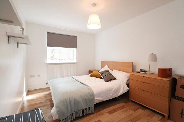 2 Bedroom Flat To Rent In Edward Close, Pudsey, West Yorkshire, LS28