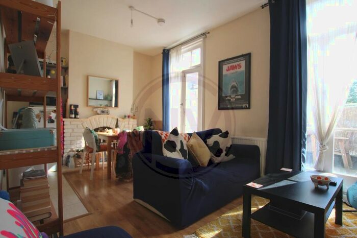 1 Bedroom Flat To Rent In Crouch Hill, Finsbury Park, N4