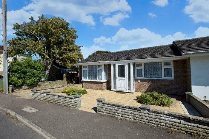 2 Bedroom Bungalow To Rent In Rife Way, Felpham, Bognor Regis, PO22
