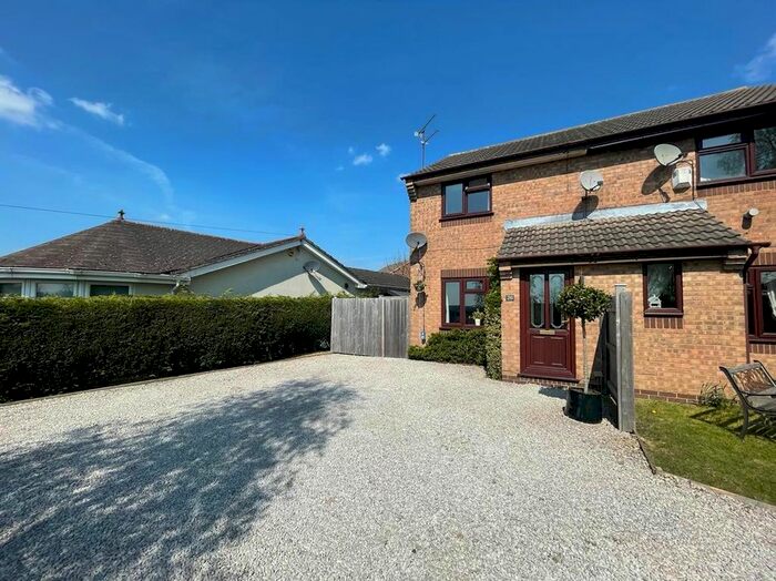 2 Bedroom Semi-Detached House To Rent In Althorp Close, Swanwick, DE55