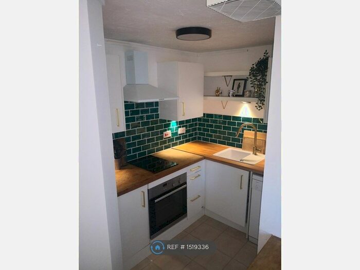 1 Bedroom Flat To Rent In St. Annes Park, Bristol, BS4