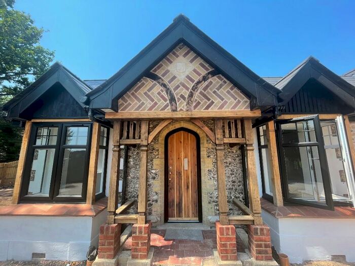 3 Bedroom Detached House To Rent In Lovedean Lane, Waterlooville, Hampshire, PO8