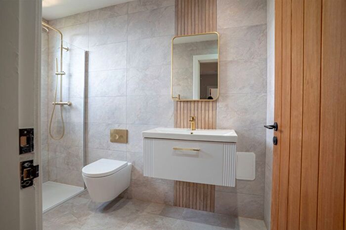 2 Bedroom End Of Terrace House For Sale In Dunfermline, KY11