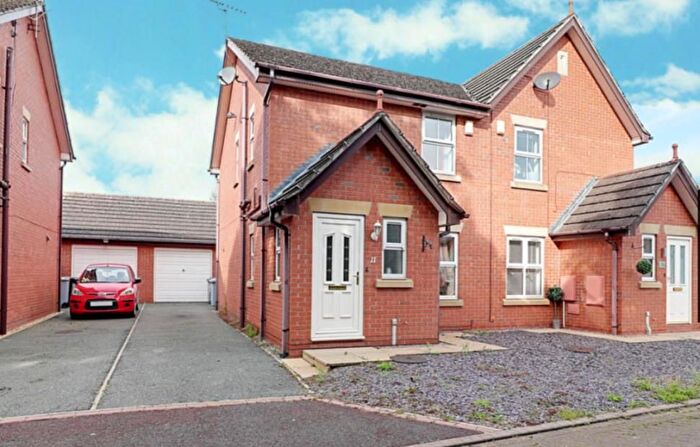 3 Bedroom Semi-Detached House To Rent In Park Mills Close, Willaston, Nantwich, CW5