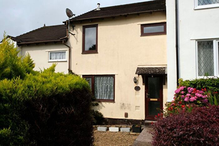 3 Bedroom Property To Rent In Lake View Close, PL5