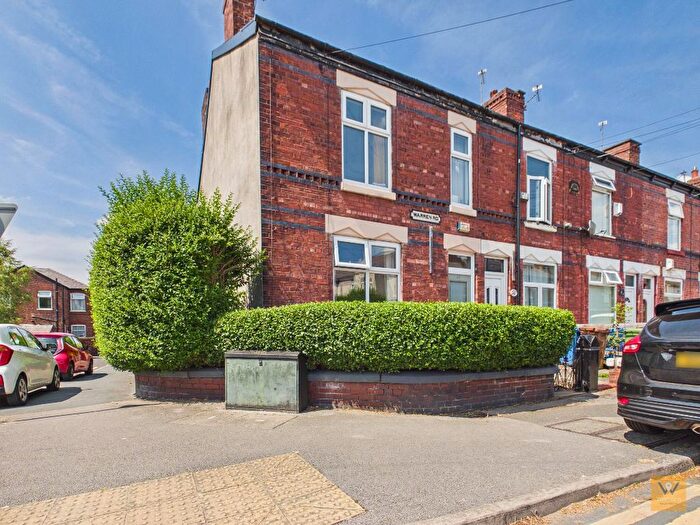 3 Bedroom End Of Terrace House For Sale In Warren Road, Cale Green, Stockport, SK3