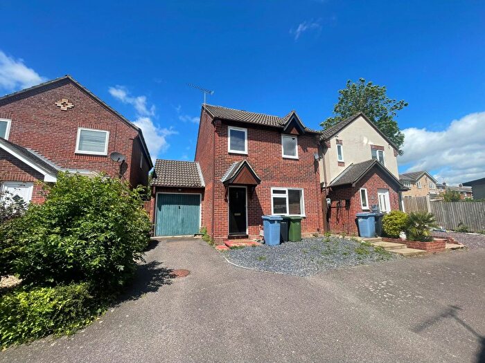 3 Bedroom Detached House To Rent In Dashwood Close, Pinewood, IP8