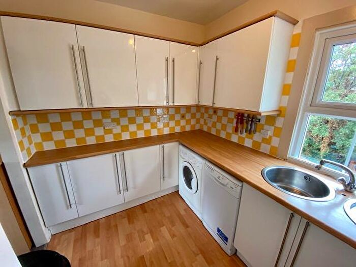 1 Bedroom Flat To Rent In Norfolk Road, Maidenhead, SL6