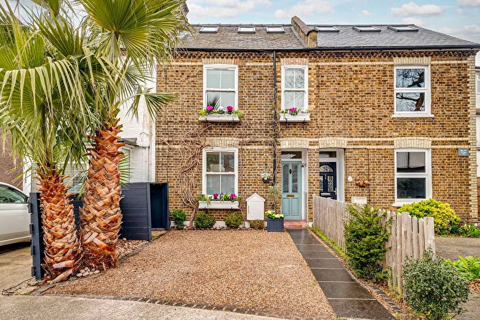 3 Bedroom Terraced House For Sale In Northcote Road, New Malden, KT3