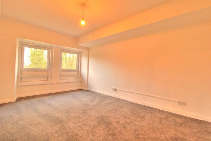 1 Bedroom Flat To Rent In Office Street, Porth, CF39