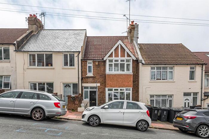 3 Bedroom Maisonette For Sale In Milner Road, Brighton, BN2