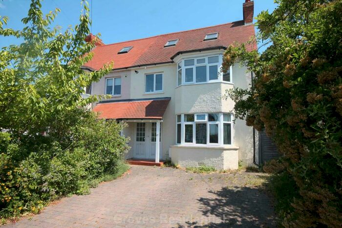 3 Bedroom Maisonette To Rent In Westbury Road, New Malden, KT3