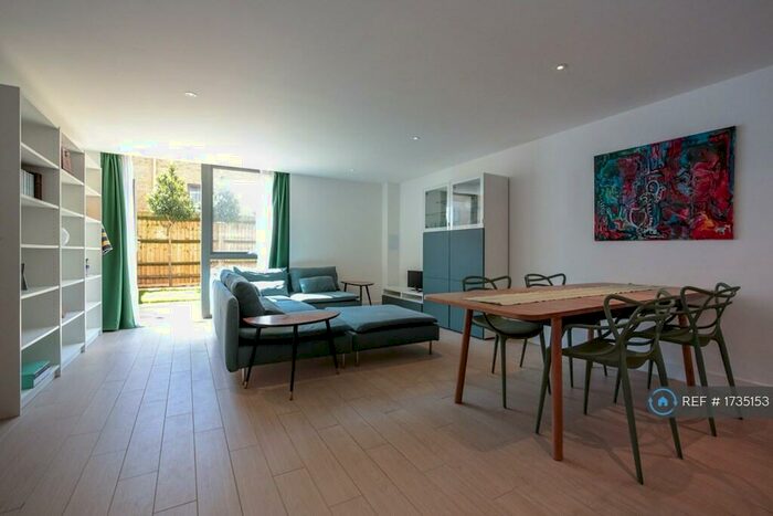 1 Bedroom Flat To Rent In Canalside Square, London, N1