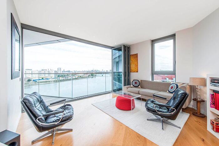 3 Bedroom Flat To Rent In Eastfields Avenue, London, SW18