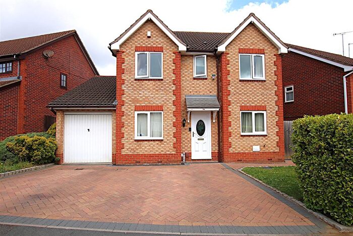 4 Bedroom Detached House For Sale In Lancaster Way, Buckingham Fields, NN4